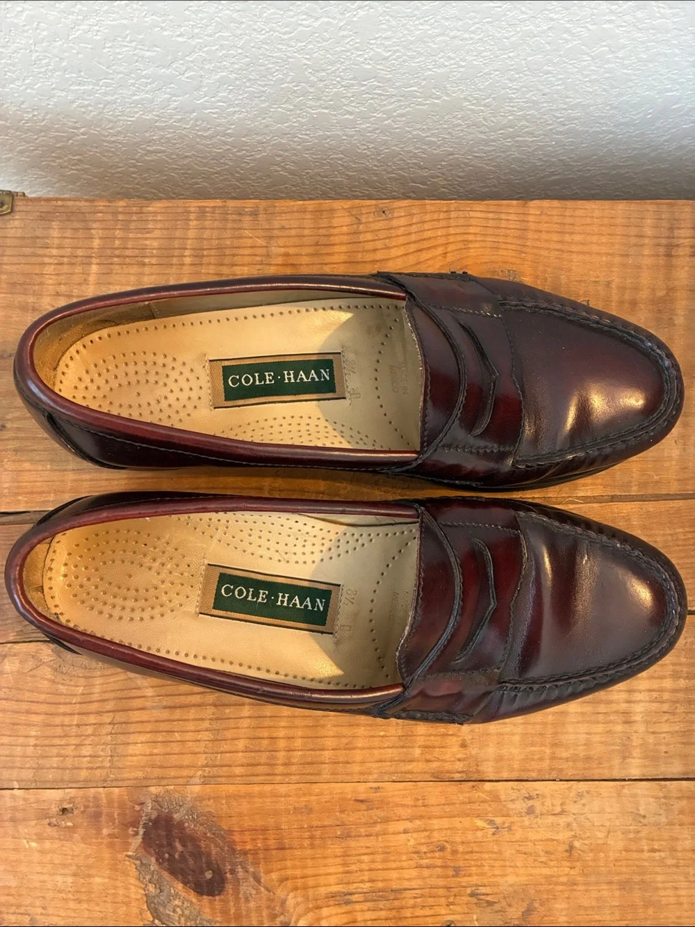 Cole Haan Men's sz 8 1/2 Vintage Penny Loafer Burgundy Classic Preppy Academia